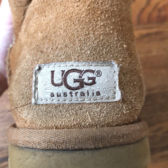 Womens UGG Boots Size 9, Excellent Condition - Picture 4 of 5